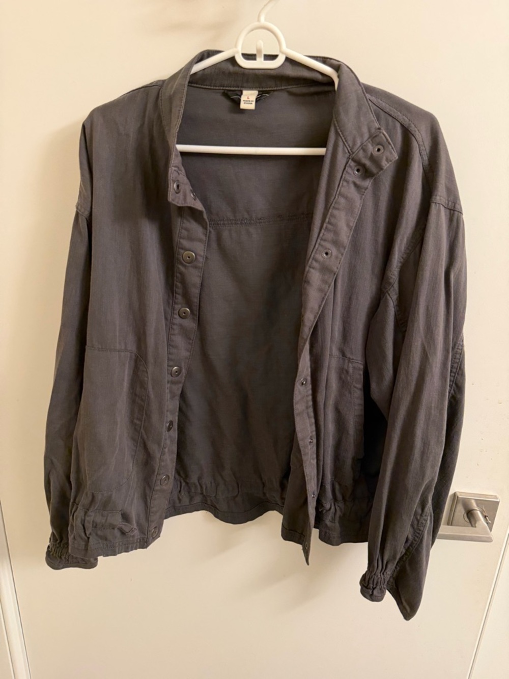 Lightweight Women's Gray Button-Front Jacket
